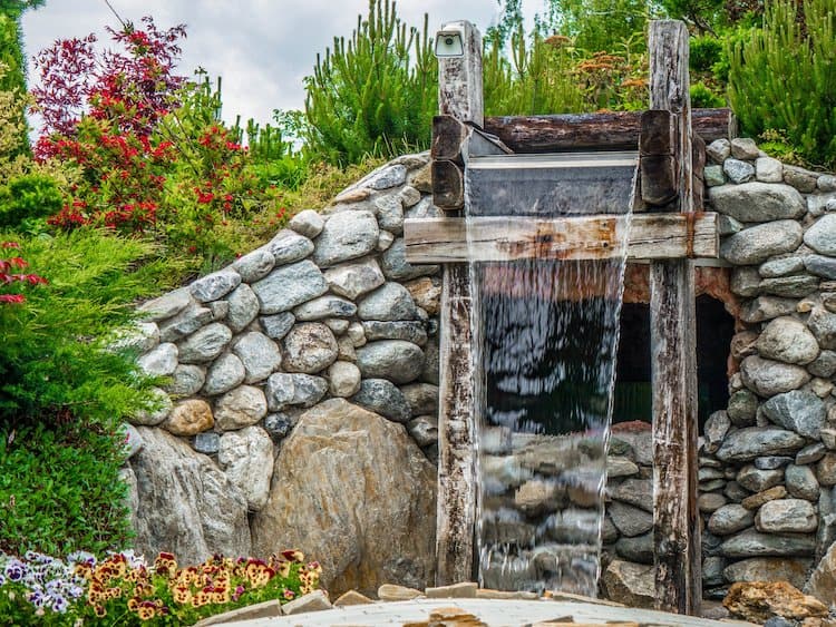 Natural Stone retaining wall