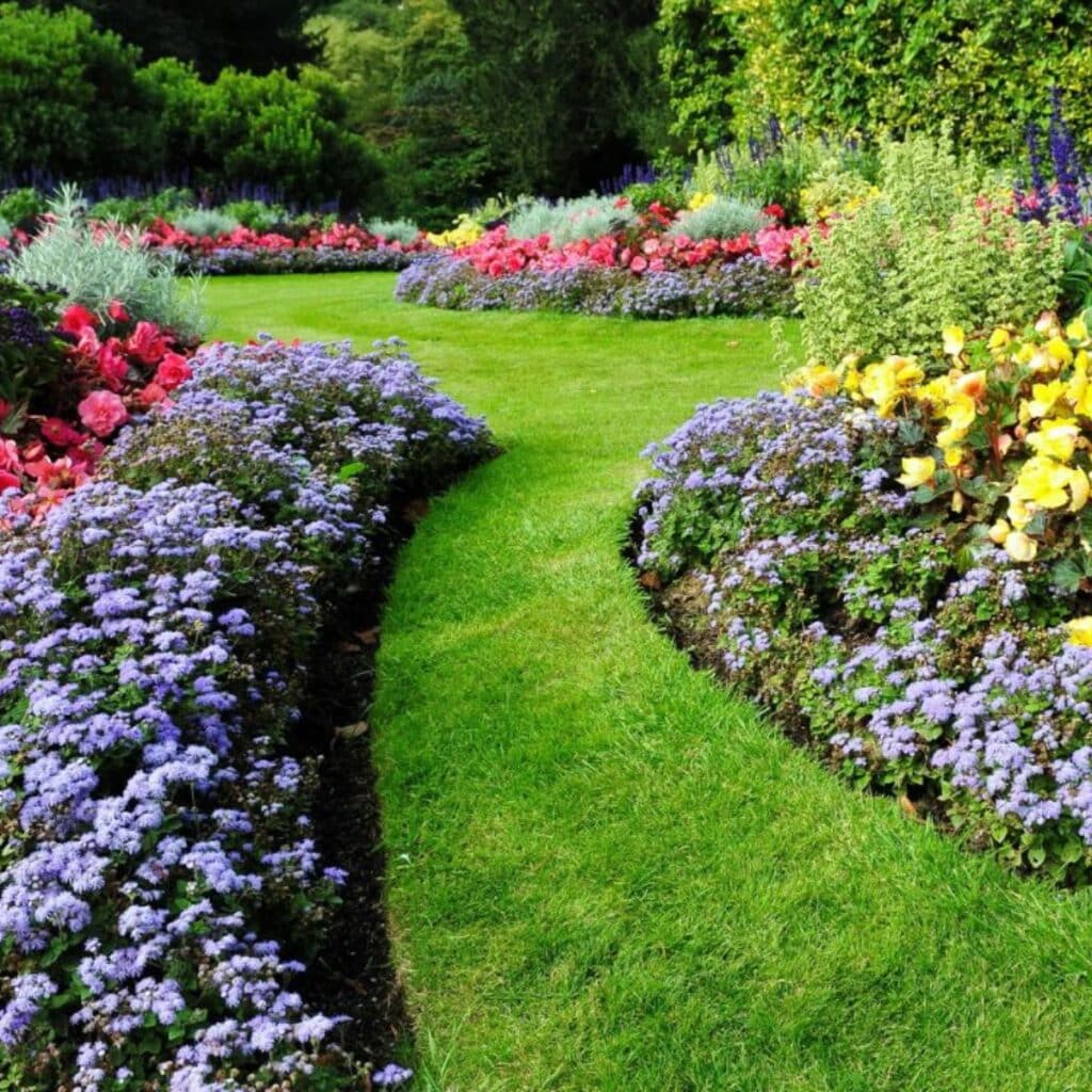 How To Keep Bermuda Grass Out Of Flower Beds (5 Easy Steps)